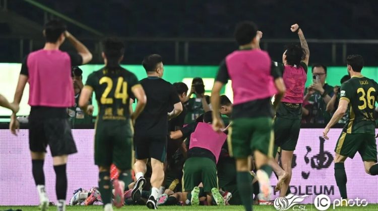 视频回顾 | 2025中超联赛第26轮 浙江绿城3-3成都蓉城缩略图