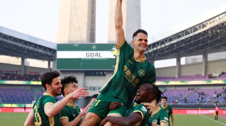 【绿城逍遥随笔】弗兰克50球队史第二 仅次于75球的穆谢奎 中超35球 追平拉蒙35球 并列队史第二缩略图