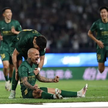 【绿城逍遥随笔】米特里策再次 0度角 任意球直接破门缩略图