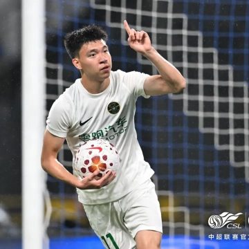 【绿城逍遥随笔】王钰栋代表浙江打进第19球（其中中超第17球 追平高迪并列队史第9）缩略图